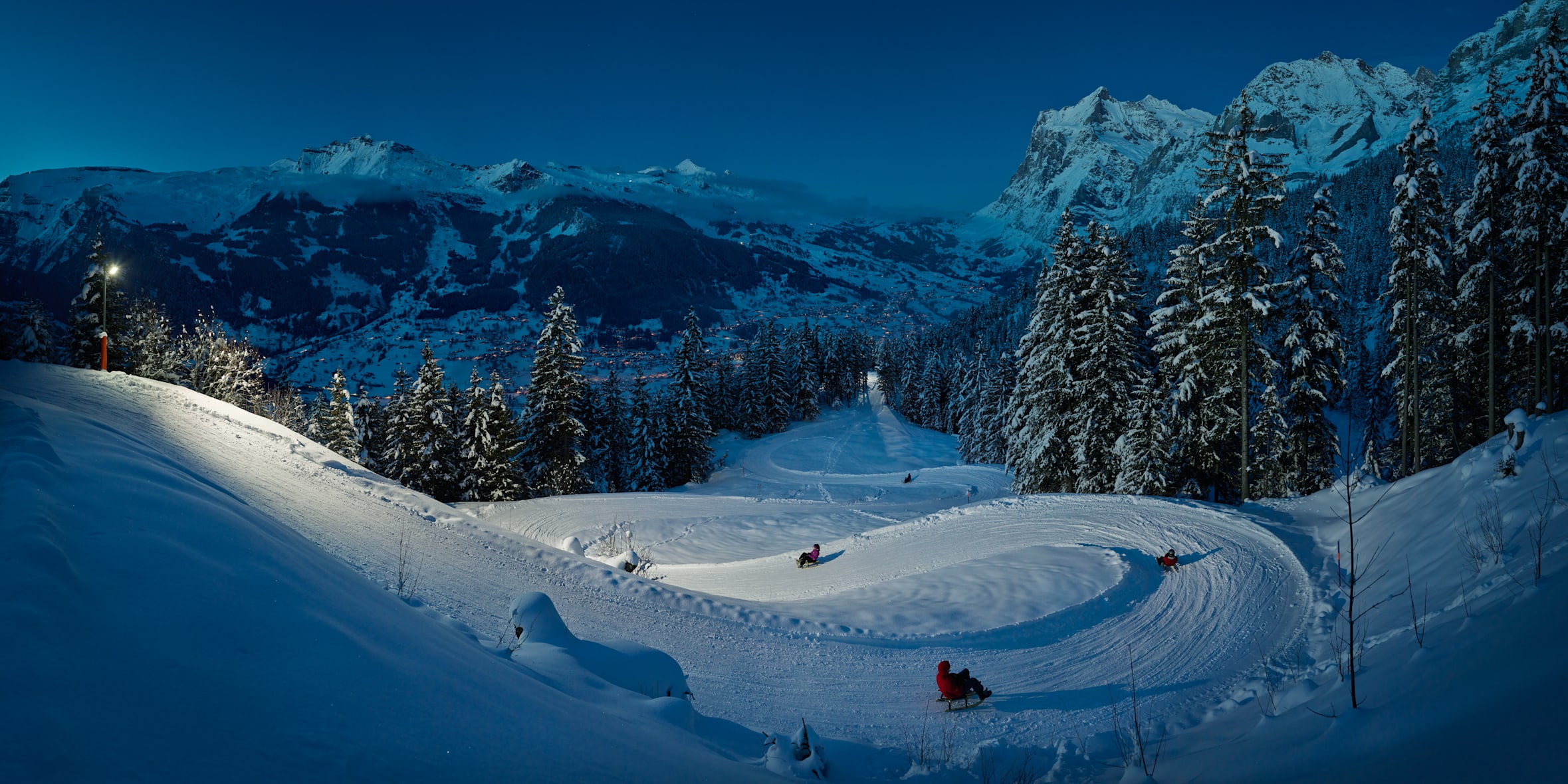 Restaurant Bussalp Eiger North Face Moench Jungfrau Hiver